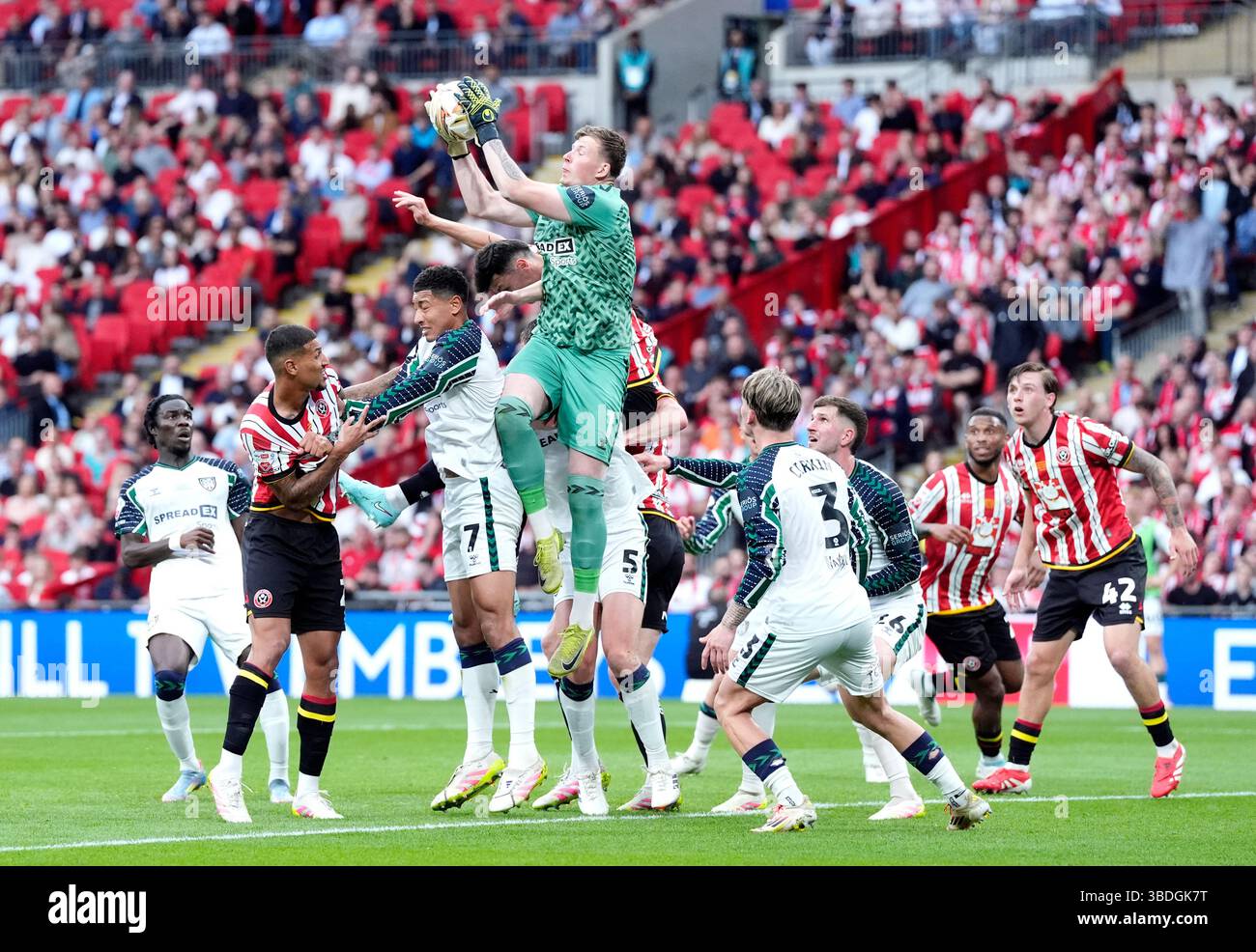 Sunderland goalkeeper Anthony Patterson collects the ball during the ...
