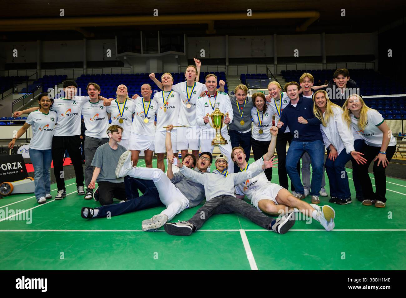 250524-v-stra-fr-lundas-spelare-jublar-efter-sm-finalen-i-svenska