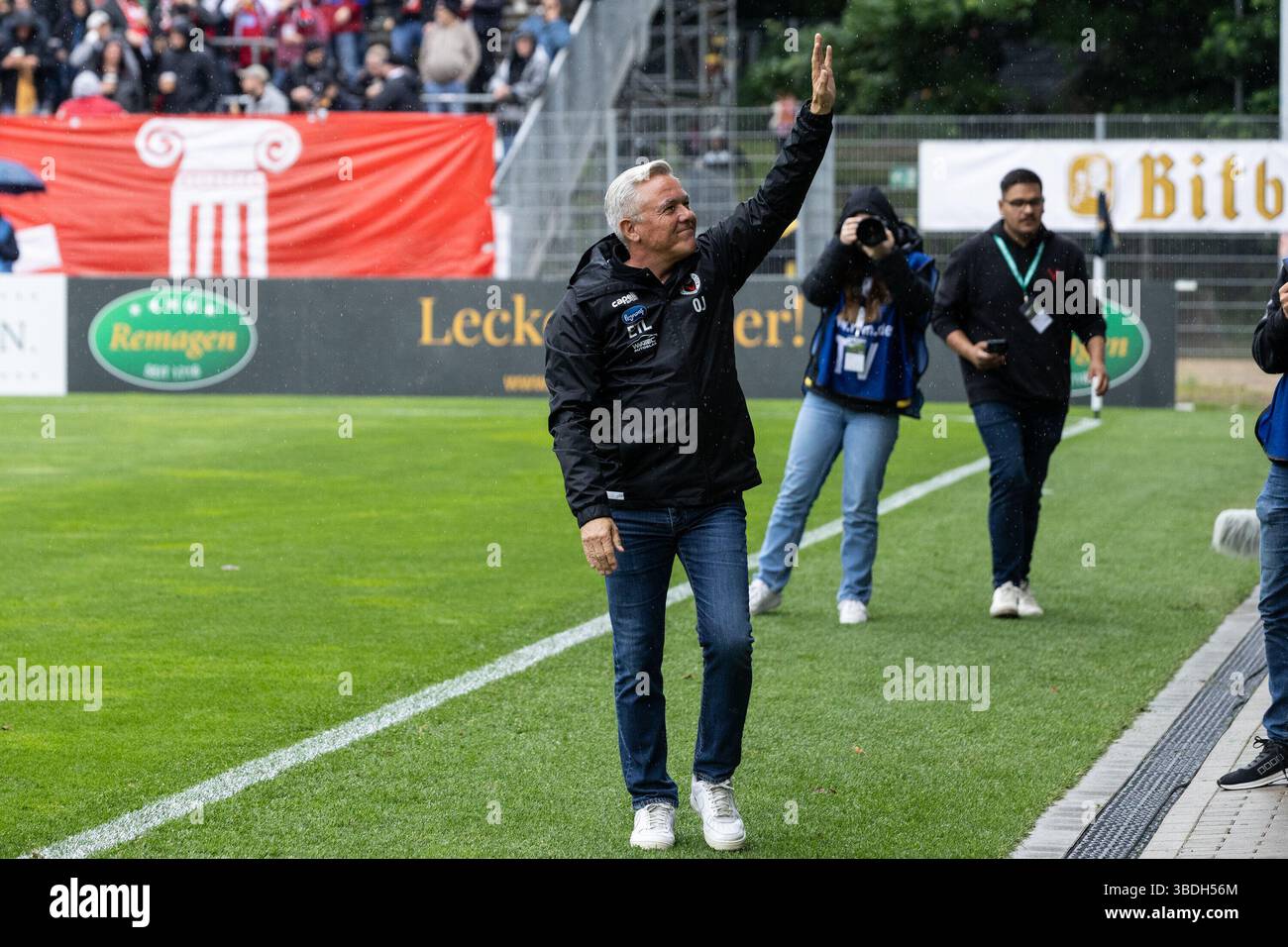 Olaf Jan?en (Viktoria K?ln, Cheftrainer) Bitburger-Pokalfinale 2025 ...