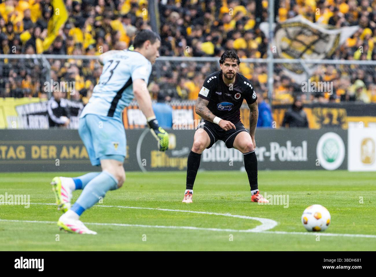 Lobinger, Lex Tyger (Viktoria K?ln, 9) Elias B?rdner (Alemannia Aachen ...