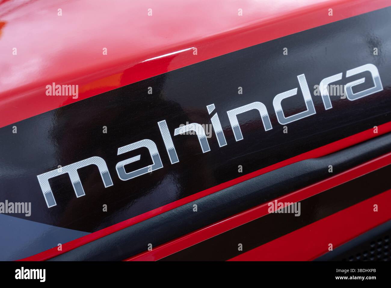 Mahindra hi-res stock photography and images - Page 2 - Alamy, image size:1300x956
