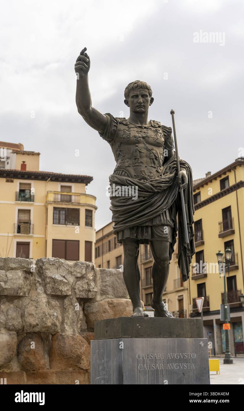 Caesar augusto hi-res stock photography and images - Alamy, image size:825x1390