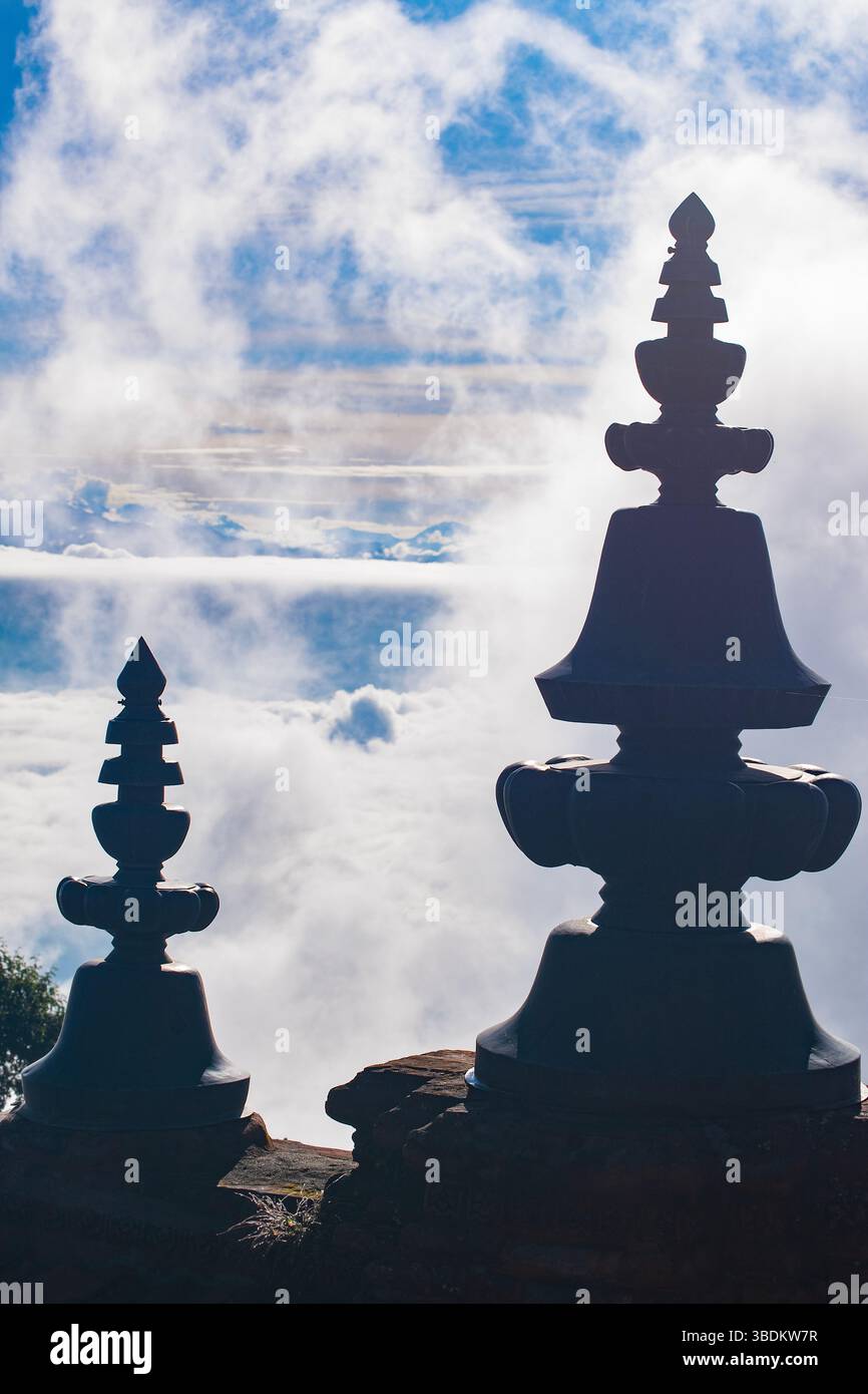 Himalayas himalayan architecture hi-res stock photography and images ...