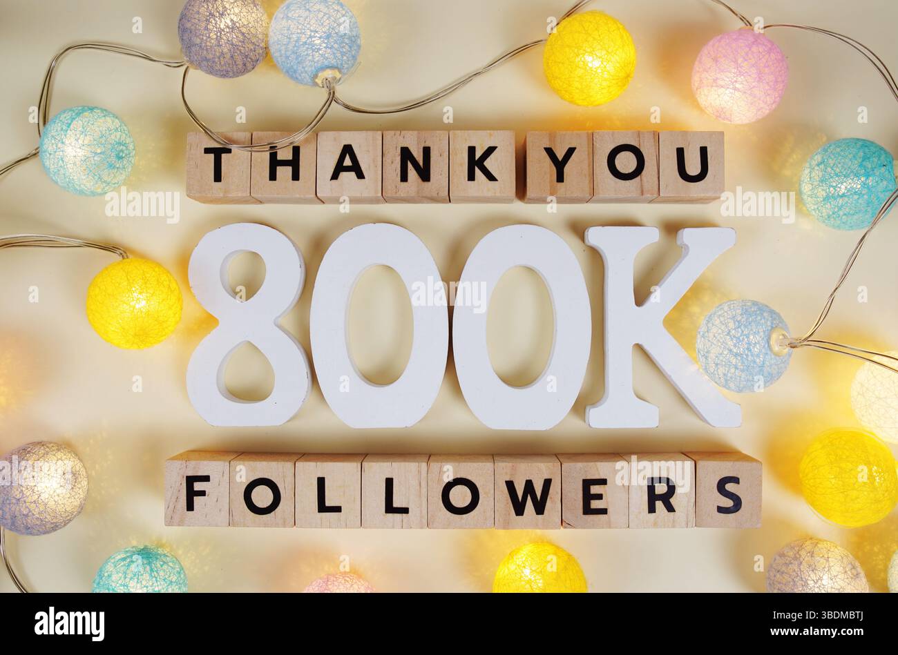 800k subscribers hi-res stock photography and images - Alamy