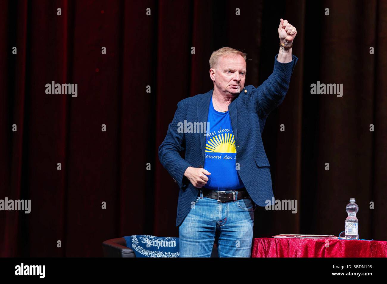 Uwe Steimle Live Mit Dem Comedy Programm Gesichert Unbequem In Der Uwe Steimle Live Mit Dem Comedy Programm Gesichert Unbequem In Der