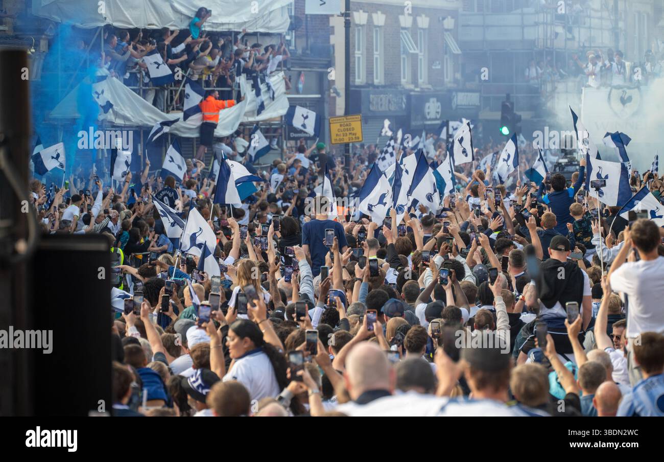 Tottenham Hotspurs 2025 winners parade Stock Photo - Alamy