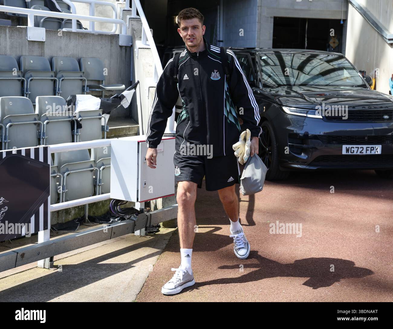 Newcastle Upon Tyne, UK. 25th May, 2025. Nick Pope of Newcastle United ...