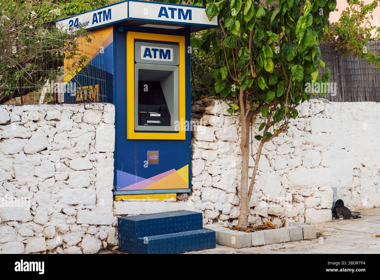 Atm location hi-res stock photography and images - Alamy