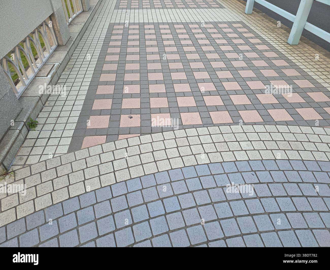 Japan Sidewalk Area Walking Stock Photo - Alamy