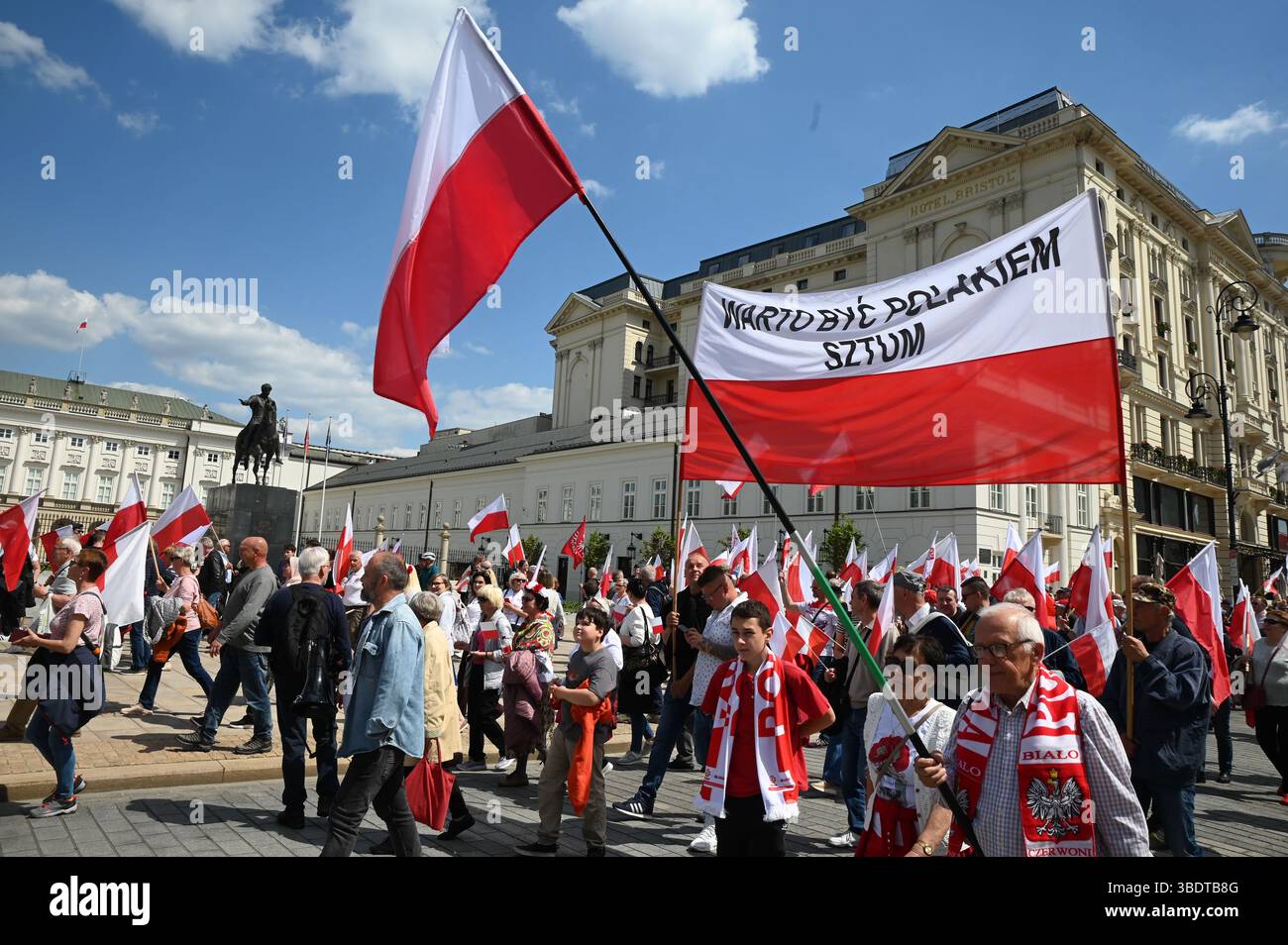 Warsaw, Kyiv, Poland. 25th May, 2025. Leading into the election, Polish(00)