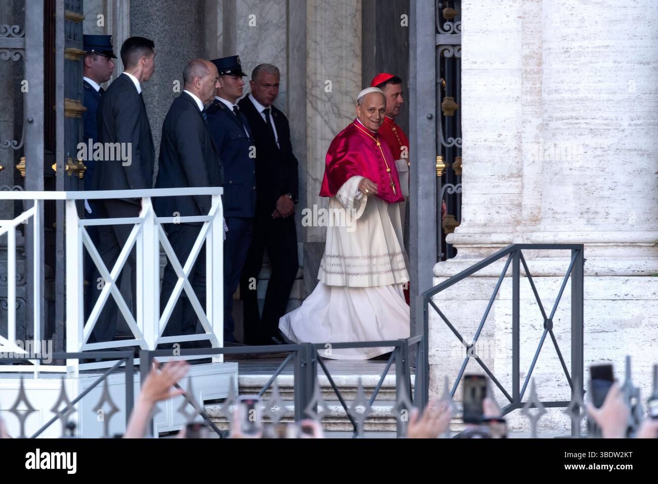 Pope Leo XIV greets the faithful from the loggia of St. Mary Major ...