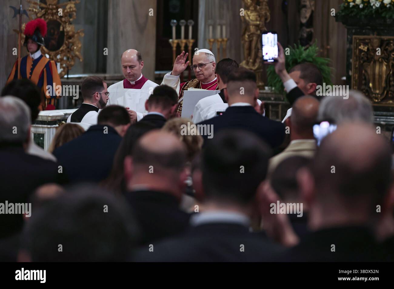 Vatican, Vatican. 25th May, 2025. Pope Leo XIV visits St. Mary Major ...