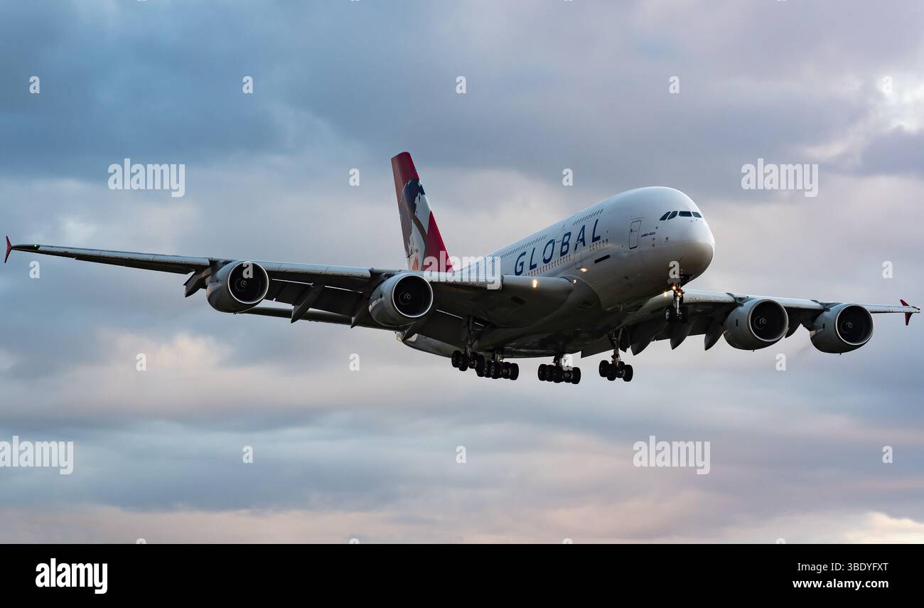 China southern airlines a380 hi-res stock photography and images