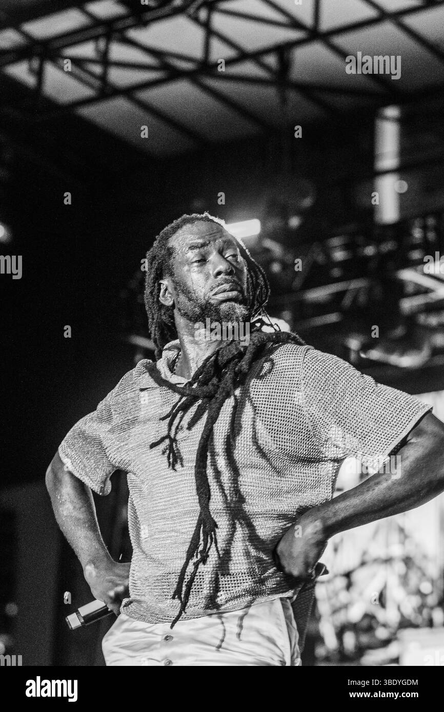 Dancehall jamaica hi-res stock photography and images - Page 2 - Alamy
