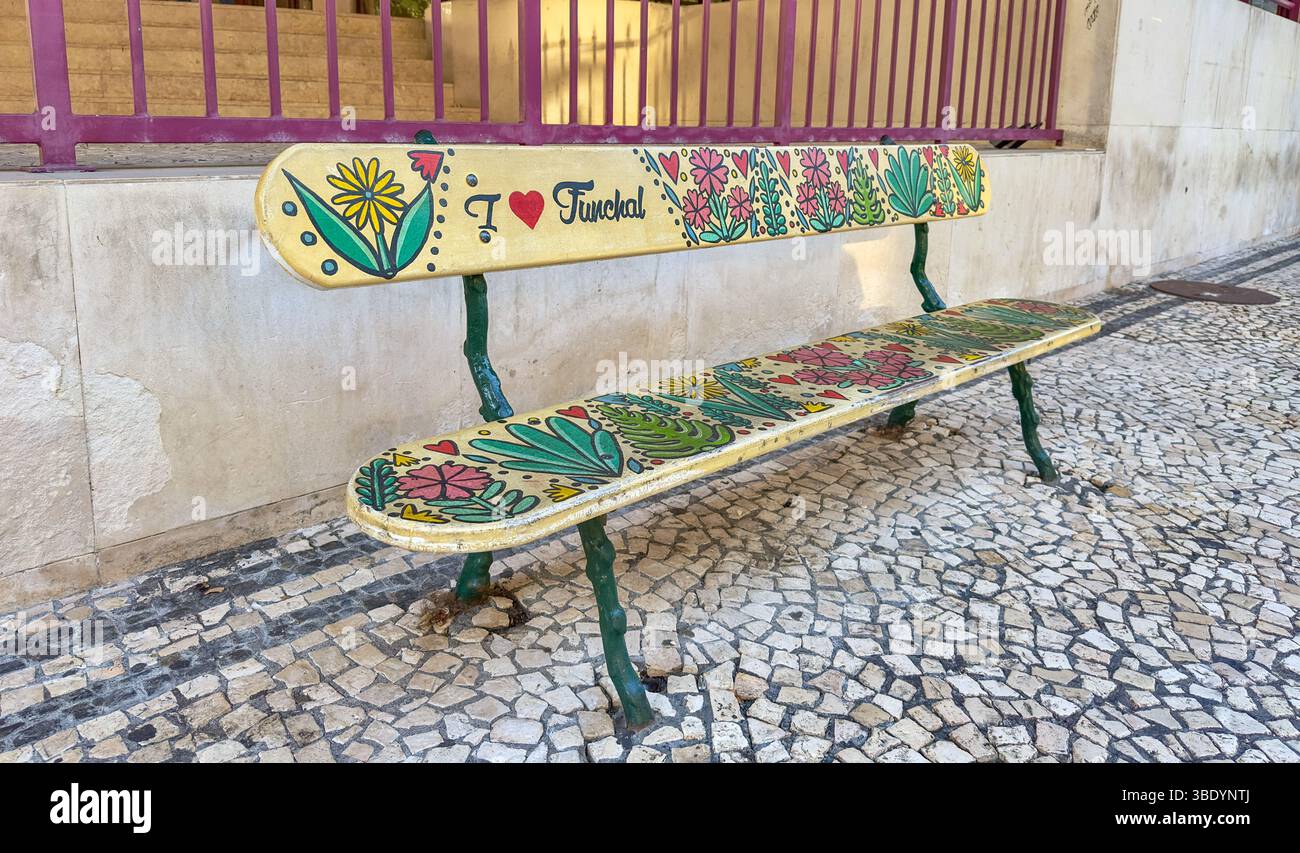 Kunstvoll bemalte Parkbank in Funchal, Madeira, Portugal I ♥ Funchal - Smartphone Captured Stock Image