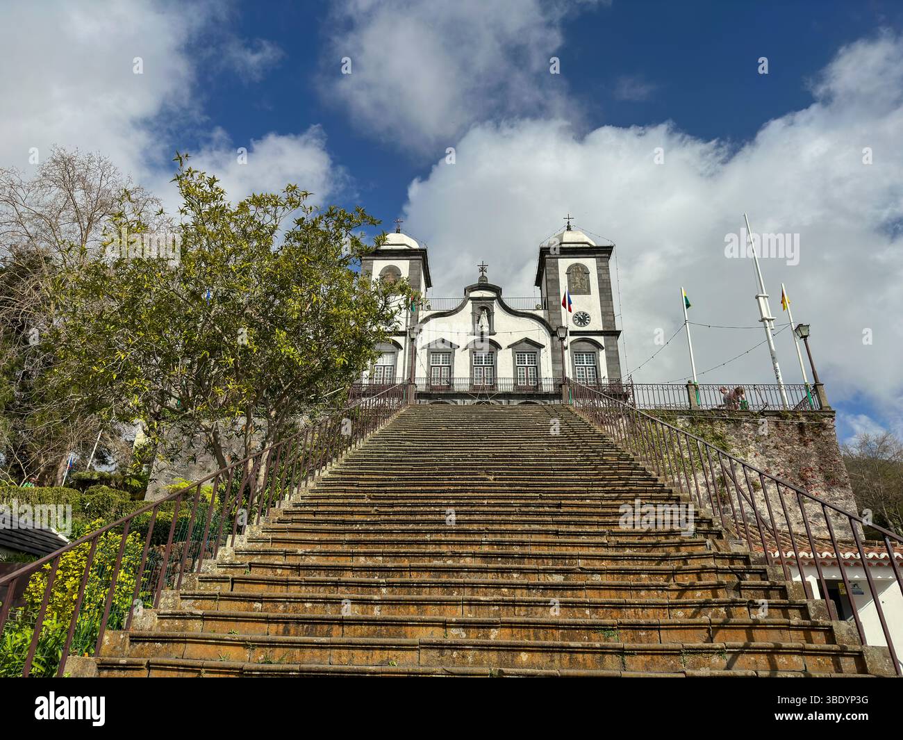 Igreja de Nossa Senhora do Monte – Wallfahrtskirche mit Doppelturm in Funchal, Madeira - Smartphone Captured Stock Image