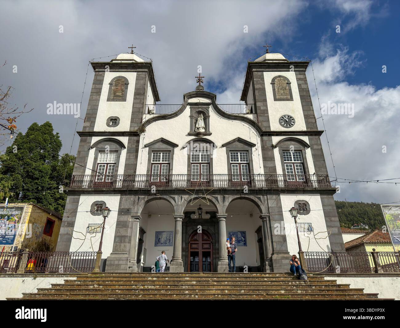 Igreja de Nossa Senhora do Monte – Wallfahrtskirche mit Doppelturm in Funchal, Madeira - Smartphone Captured Stock Image