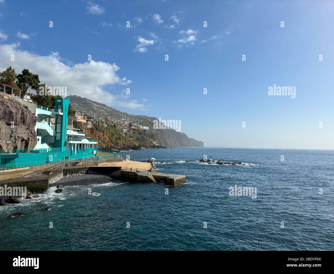 Steilküste bei Câmara de Lobos und Cabo Girão, Madeira, Portugal - Smartphone Captured Stock Image