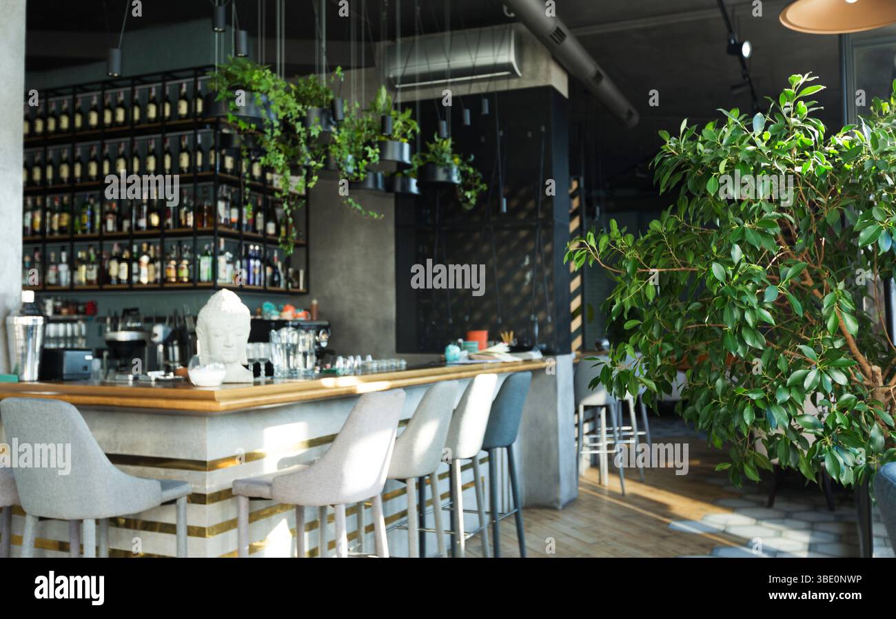 Long counter with stools hi-res stock photography and images - Alamy