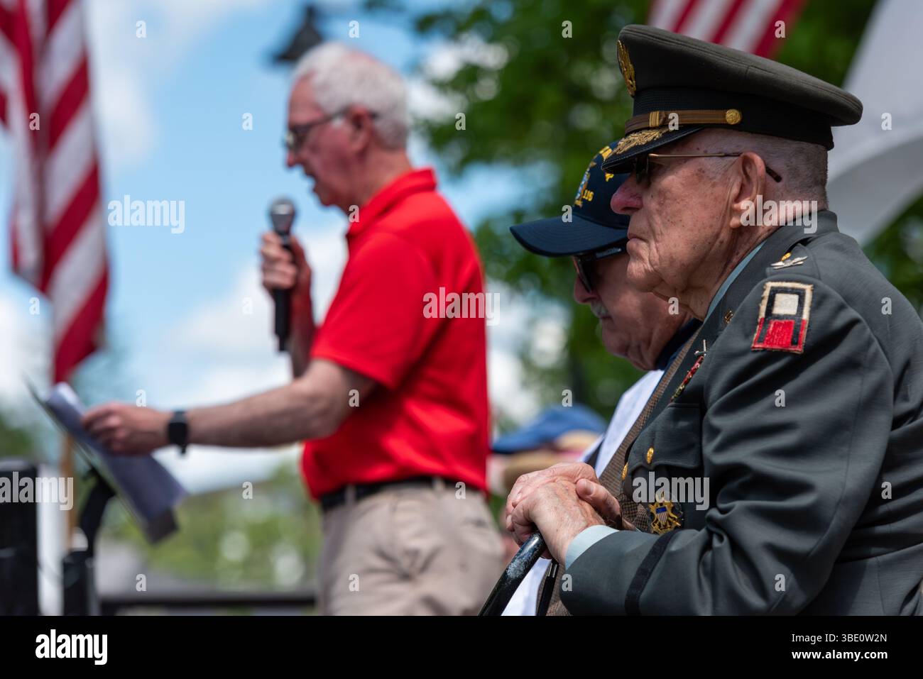 Colonel Forbes Colonel Maynard Forbes listening to Paul Murphy, local veteran and ...