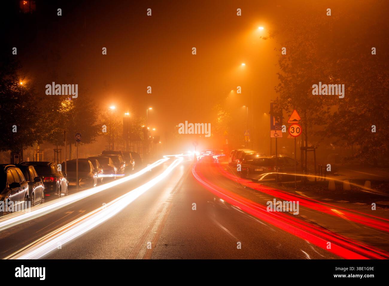 Long exposure light streaks hi-res stock photography and images - Alamy