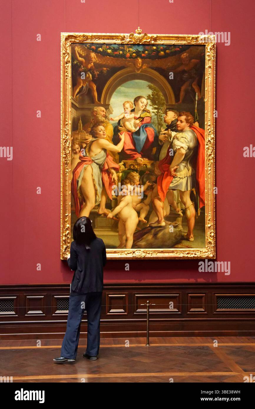 Dresden madonna hi-res stock photography and images - Alamy