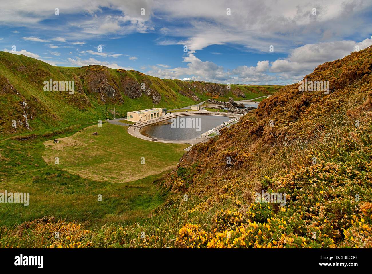 Macduff Aberdeenshire Scotland Tarlair the renovated outdoor swimming pavilion and restaurant in Spring Stock Photo