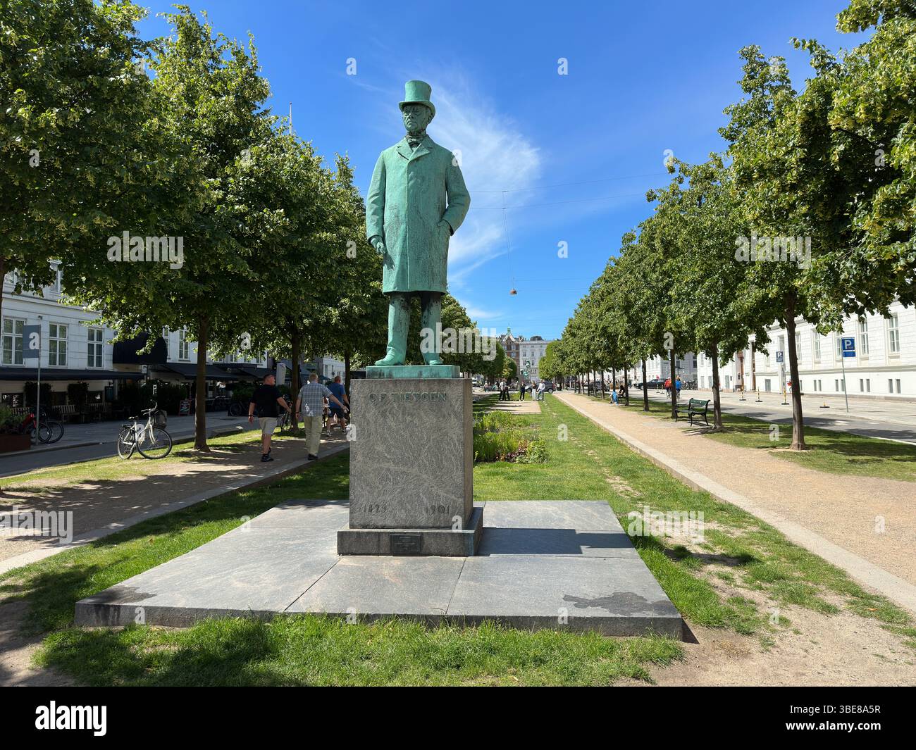 Statue von König Friedrich VI. am Eingang zum Frederiksberg Park in Kopenhagen, Dänemark - Smartphone Captured Stock Image