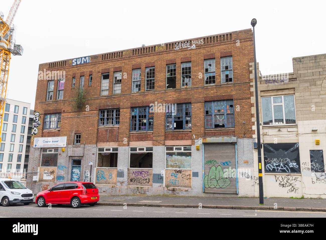 Derelict factory buildings in Digbeth, Birmingham Stock Photo - Alamy