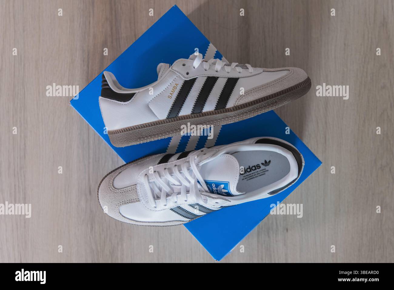 Adidas samba hi-res stock photography and images - Alamy