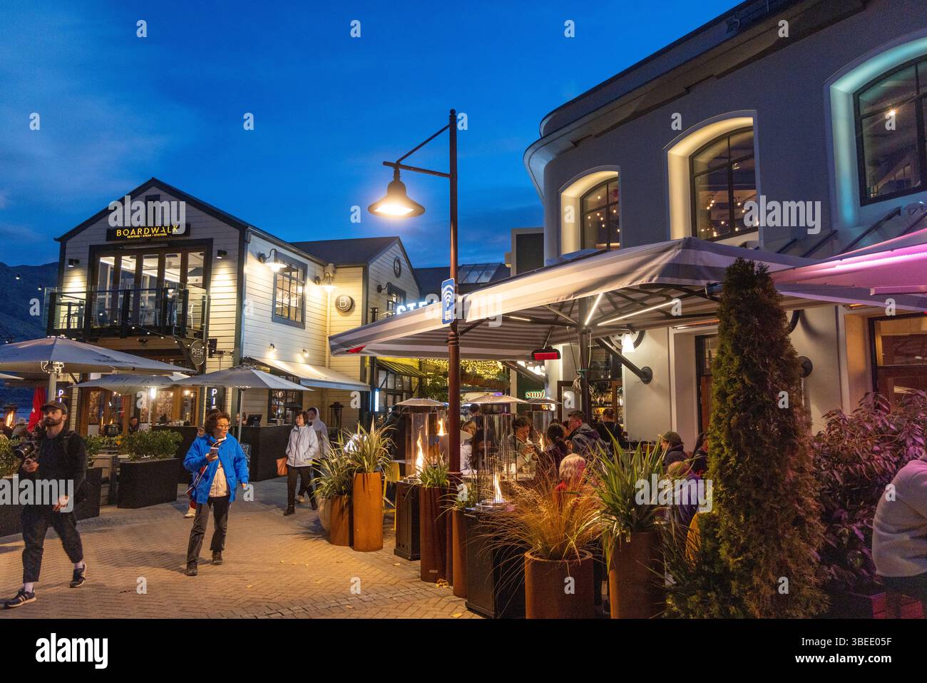 Queenstown town centre, Otago, South Island, New Zealand Stock Photo ...