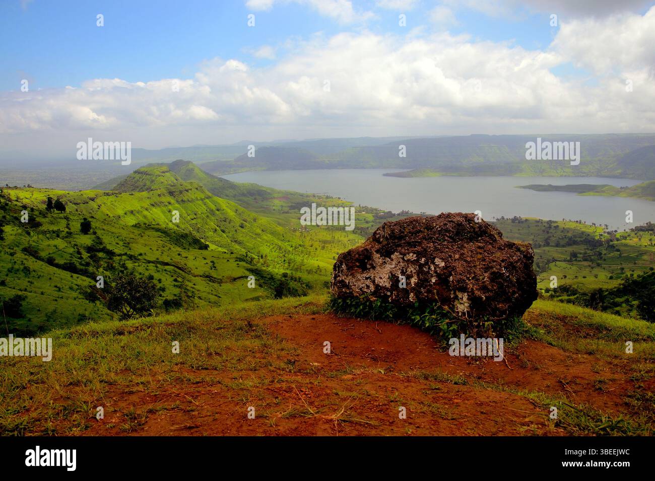 Scenic view of the Sahyadri Mountain Ranges, near Kaas Pathar, a famous ...