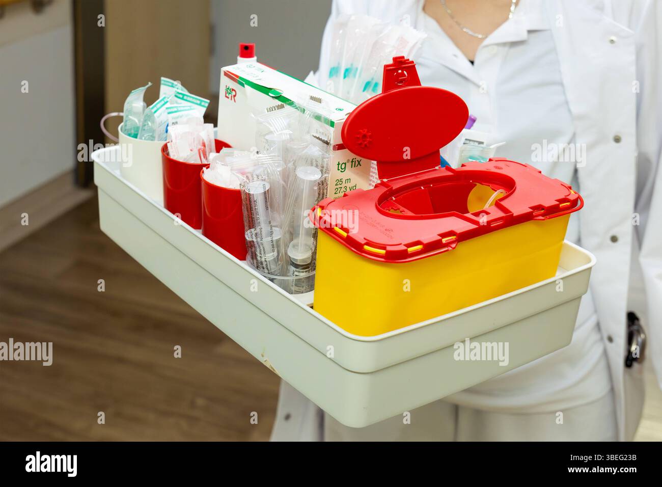 Box für instrumente hi-res stock photography and images - Alamy