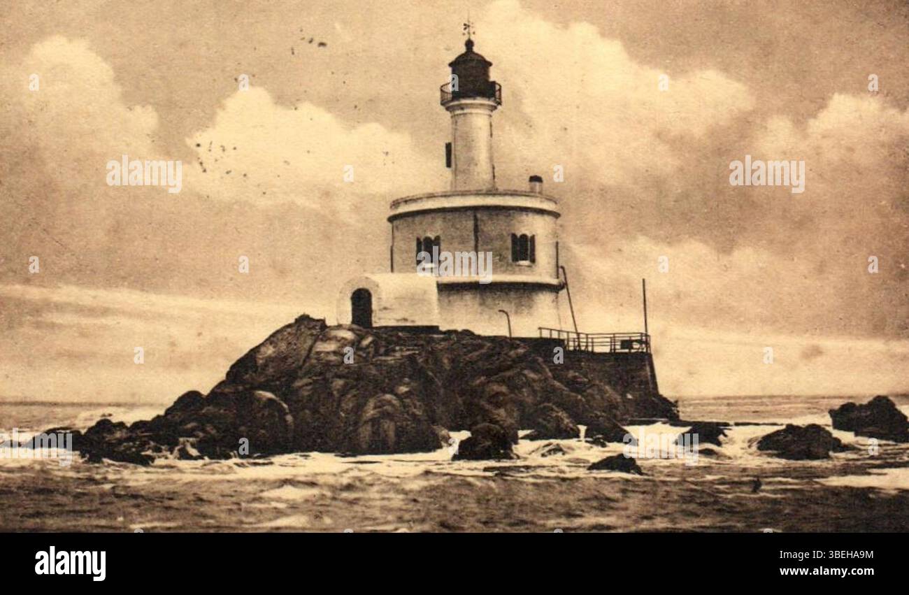 Early 1900s lighthouse hi-res stock photography and images - Alamy