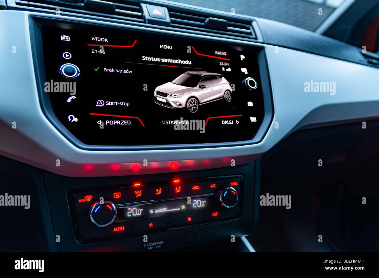 Vehicle infotainment hi-res stock photography and images - Alamy