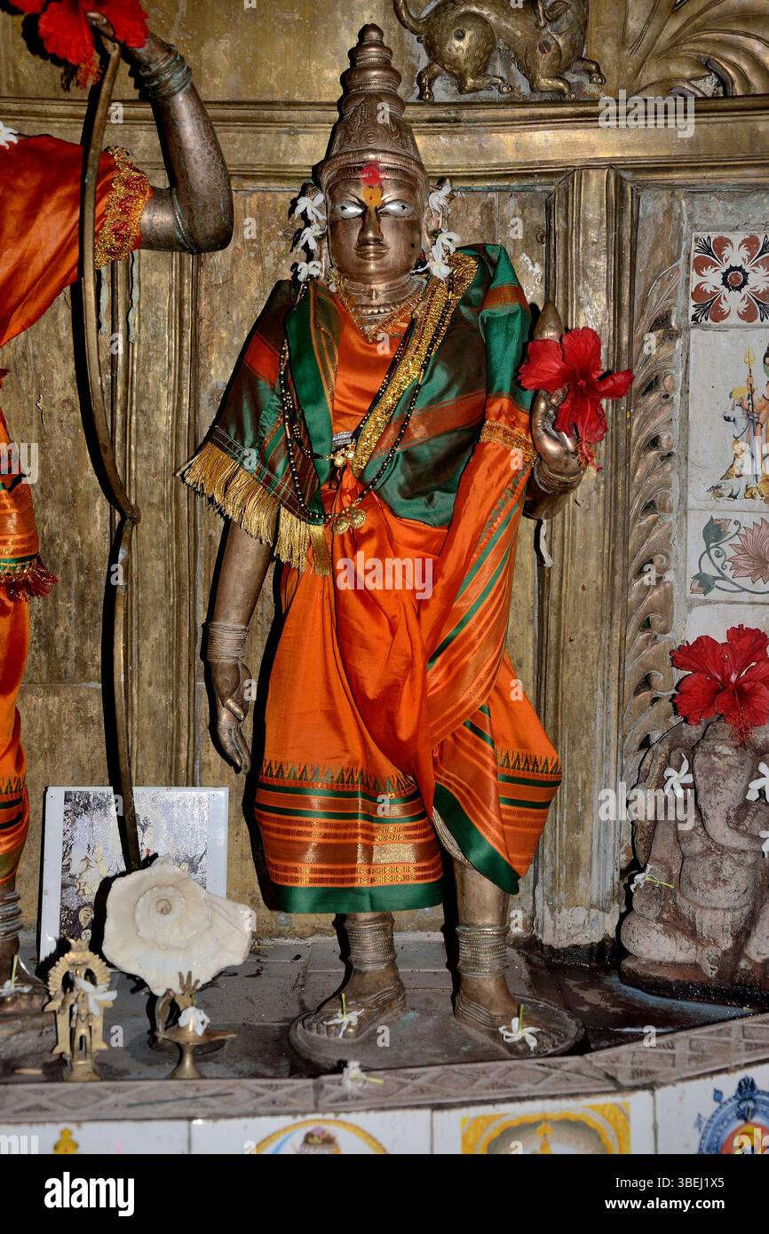 Decorative idols in the Shri Ram Mandir, near Dakshin Kashi Shiv Mandir, Mahuli Sangam, Satara, Maharashtra, India Stock Photo
