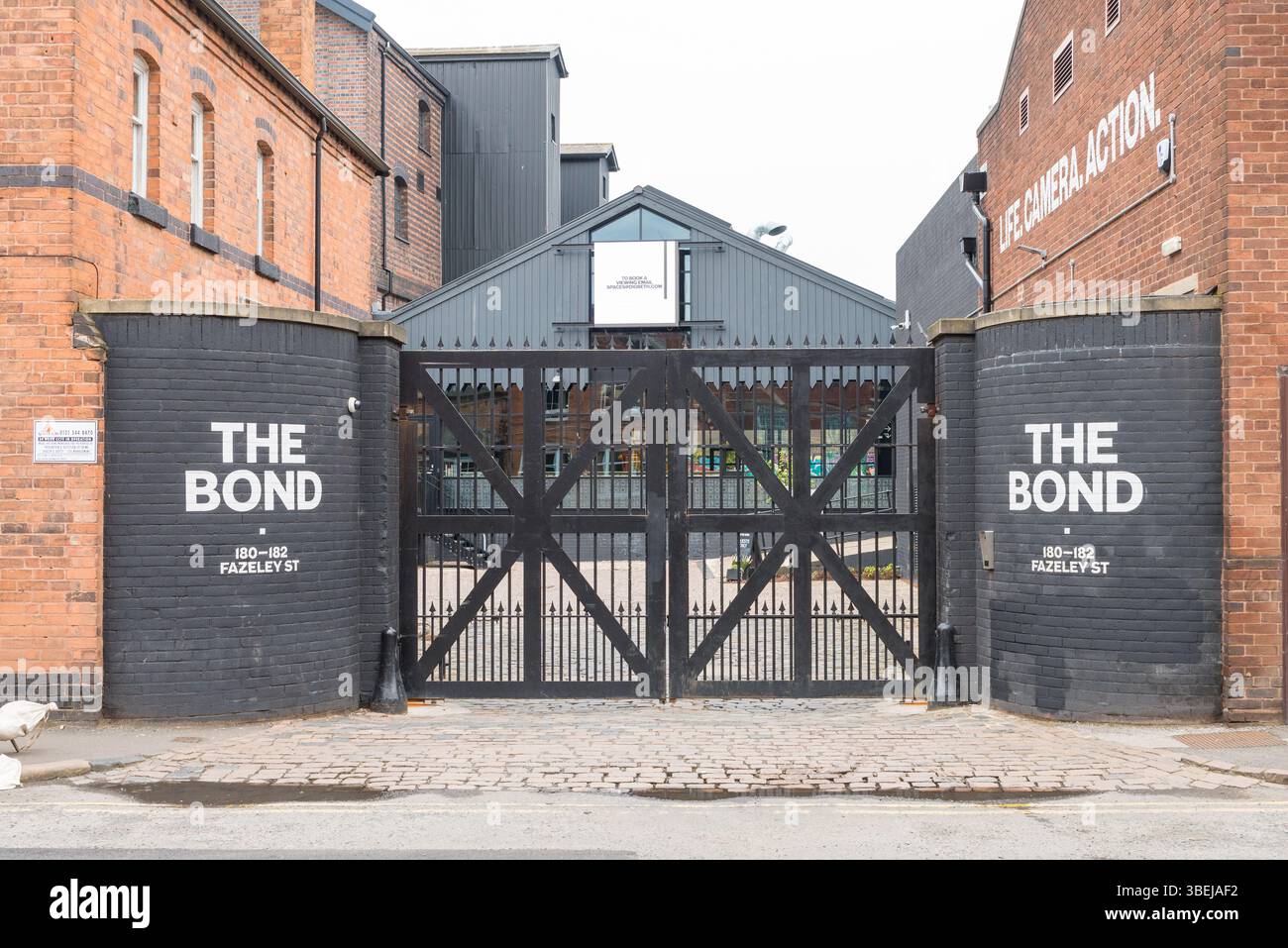 Film and tv content hi res stock photography and images Alamy