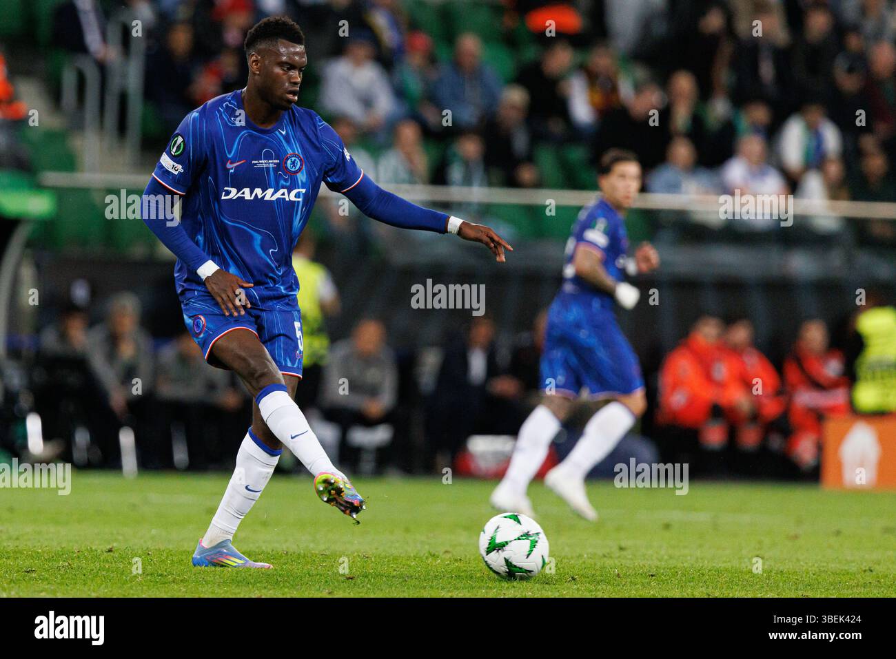 Écharpe Finale UEFA Conference League 2025 – Real Betis Vs Chelsea – Neuve