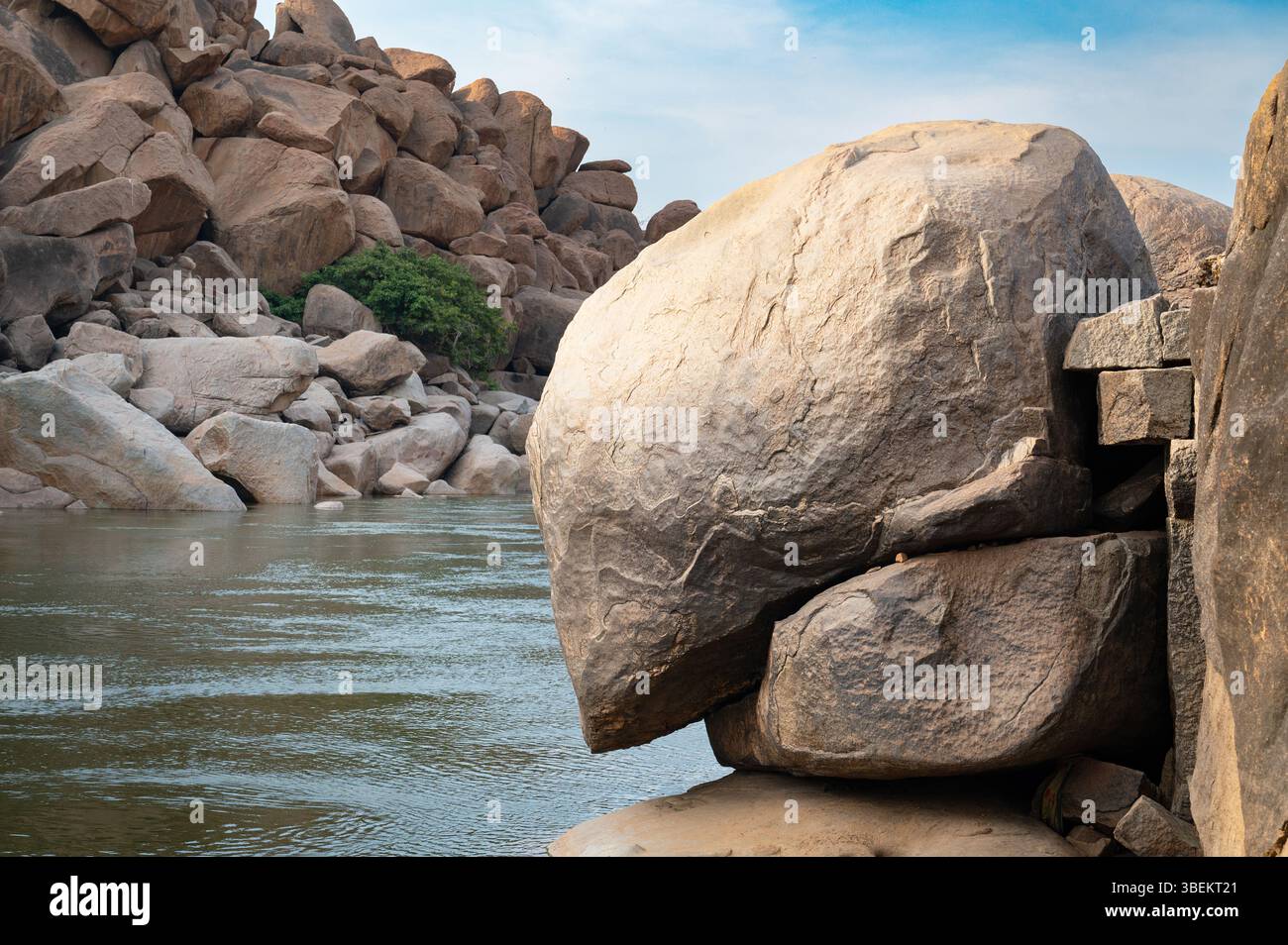 Drying washing on the warm rocks hi-res stock photography and images ...