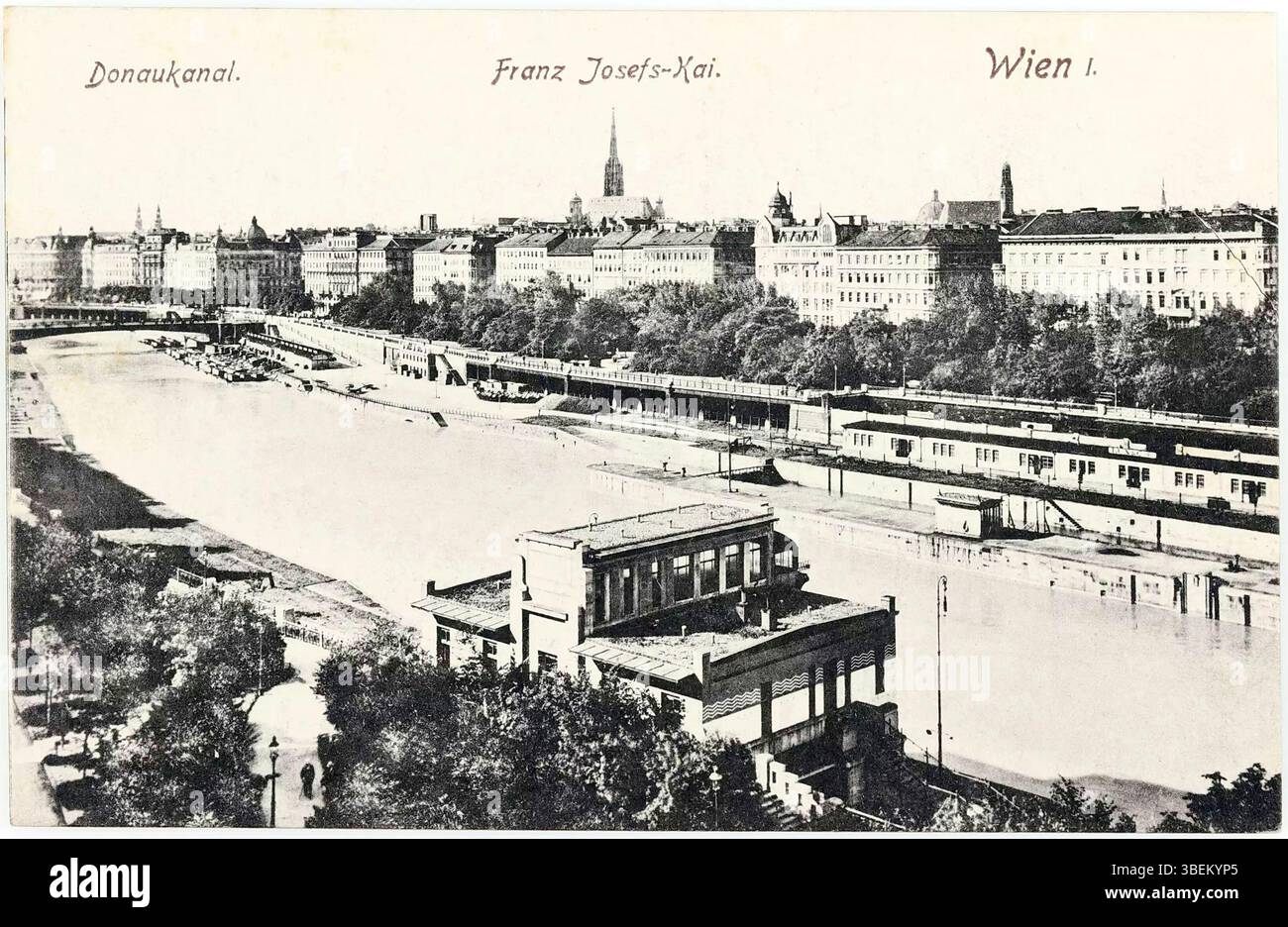 Postcard of the Schützenhaus on Franz Josefs-Kai, Vienna, showing a view towards Schwedenplatz. The image is a light print, created in 1920 by Paul Ledermann (1882-1946), measuring 8.8 × 13.7 cm. Stock Photo