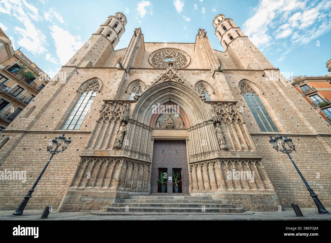 Santa Maria del Mar Basilica in Barcelona City, Spain Stock Photo - Alamy