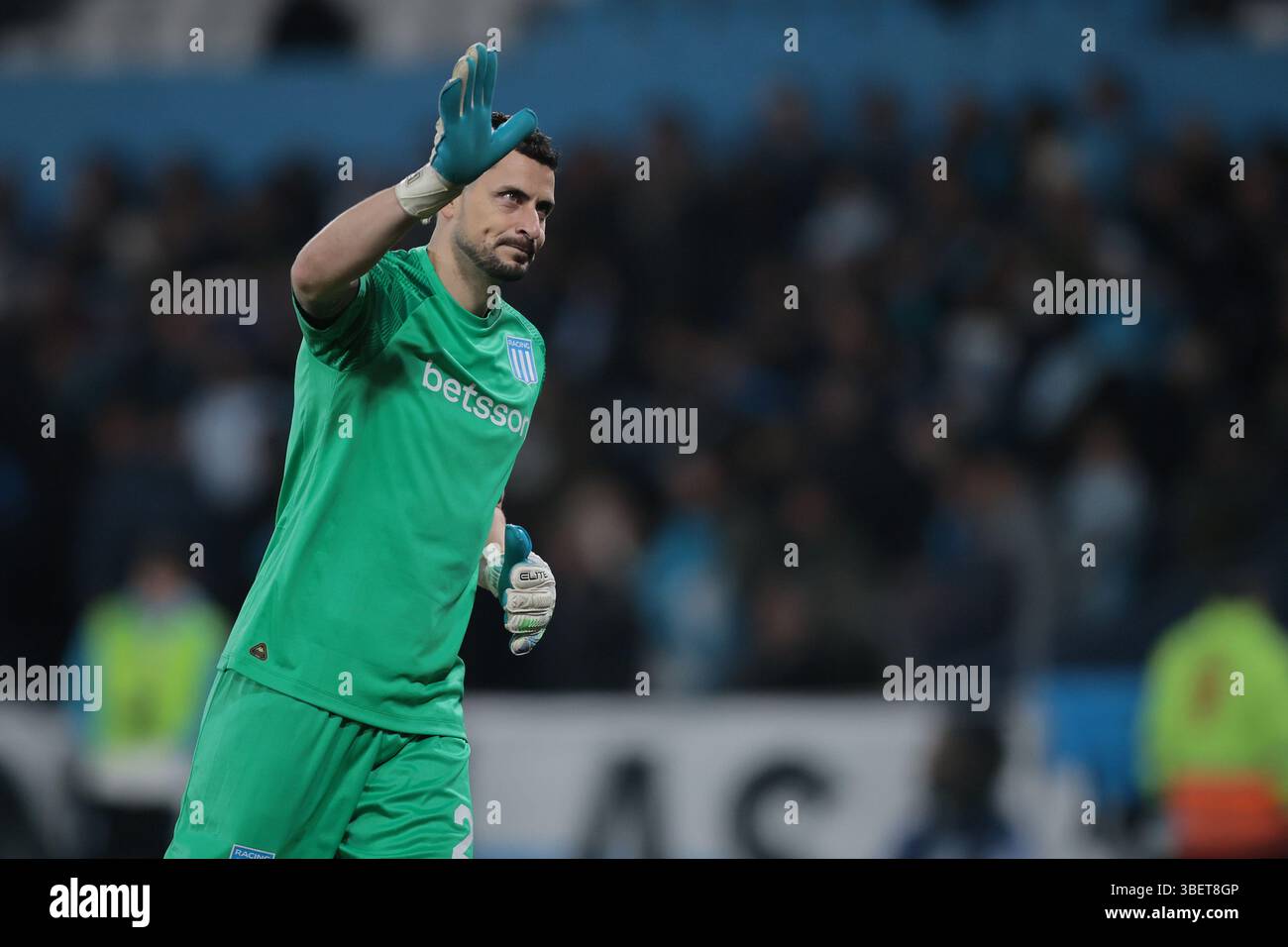 Avellaneda, Argentina - May 29, 2025: Arias, Racing goalkeeper´s. Players of Argentina’s Racing Club and Brazil’s Fortaleza EC fight for the ball during their Copa CONMEBOL Libertadores 2025 Group E final match, held at the Presidente Juan Domingo Perón Stadium, commonly known as El Cilindro. Both teams entered the pitch aiming to secure a spot in the round of 16. Racing tops the group with 10 points, while Fortaleza trails with 8. Photo: UNAR AGENCY Stock Photo