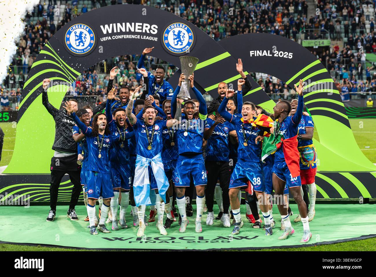 Crónica y vídeo del Real Betis - Chelsea 1-4 de la final de la UEFA