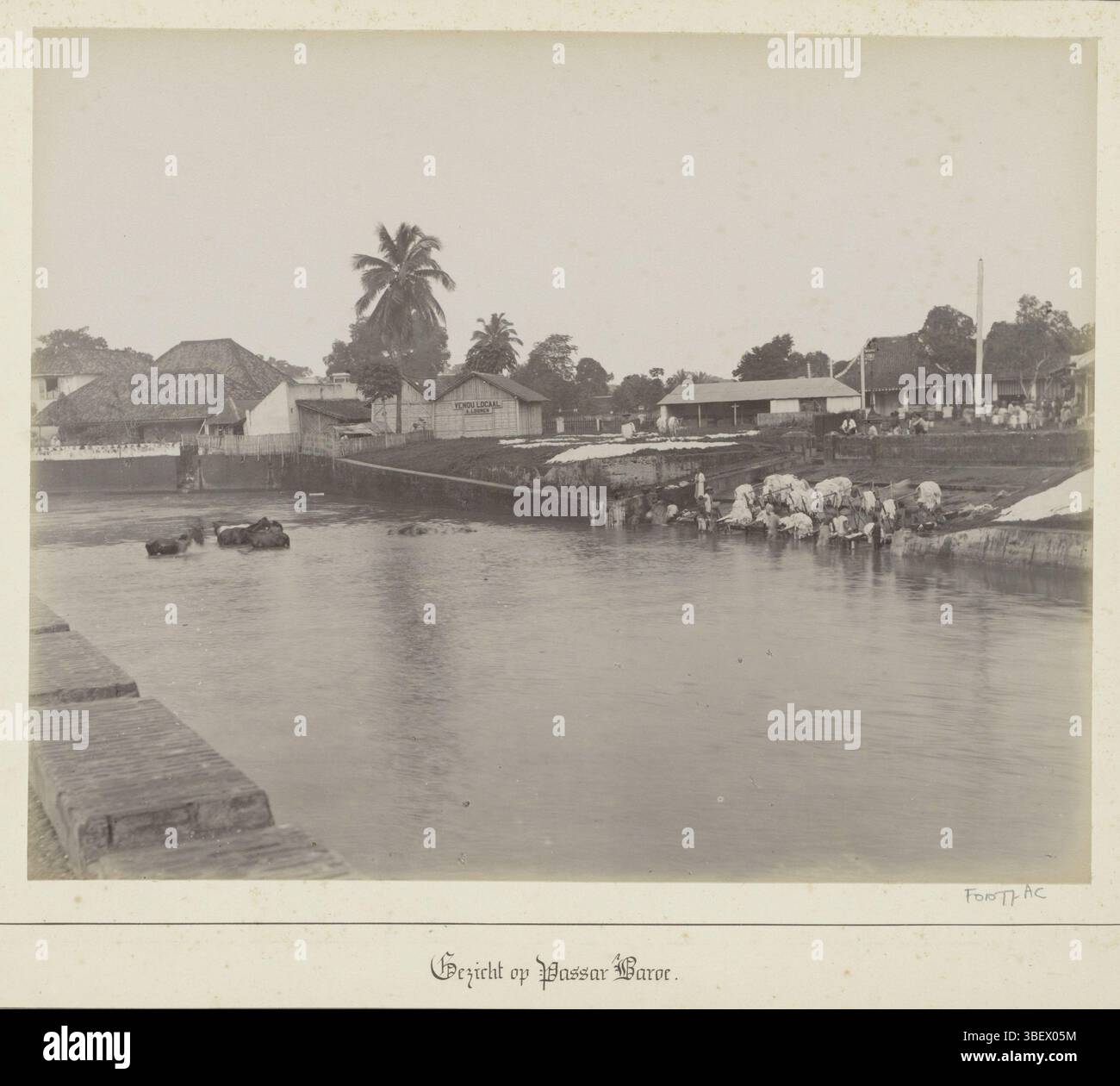 Baroe Pasar Baru (Jakarta), View of Passar Baroe, Horses and Laundries in ...