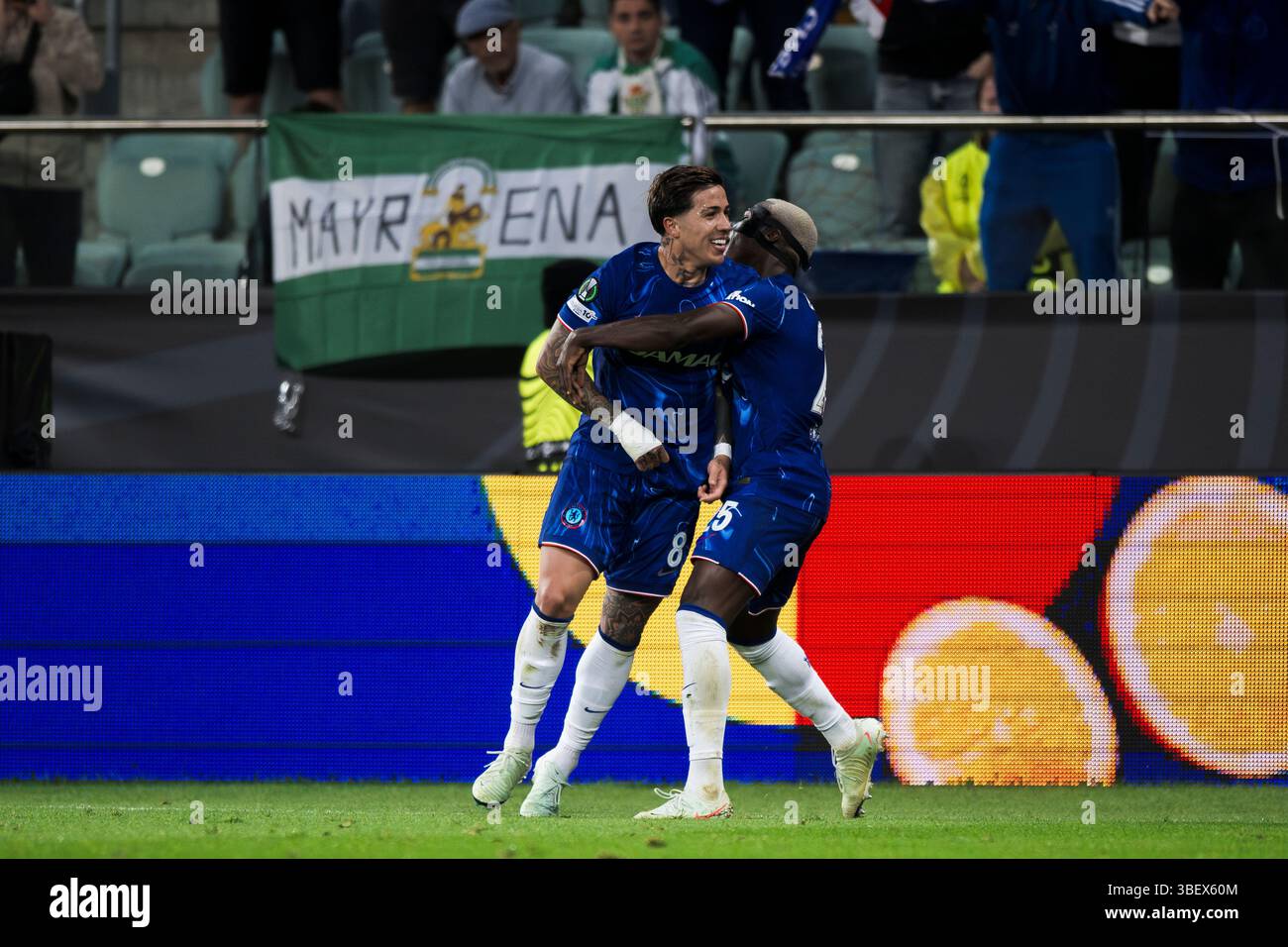 Enzo Fernandez of Chelsea FC celebrates with Moises Caicedo of Chelsea ...
