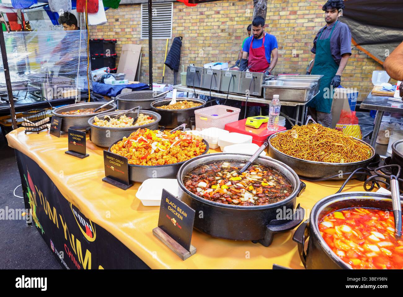 Food stall, Brick Lane Market, Brick Lane Market, East End, London ...