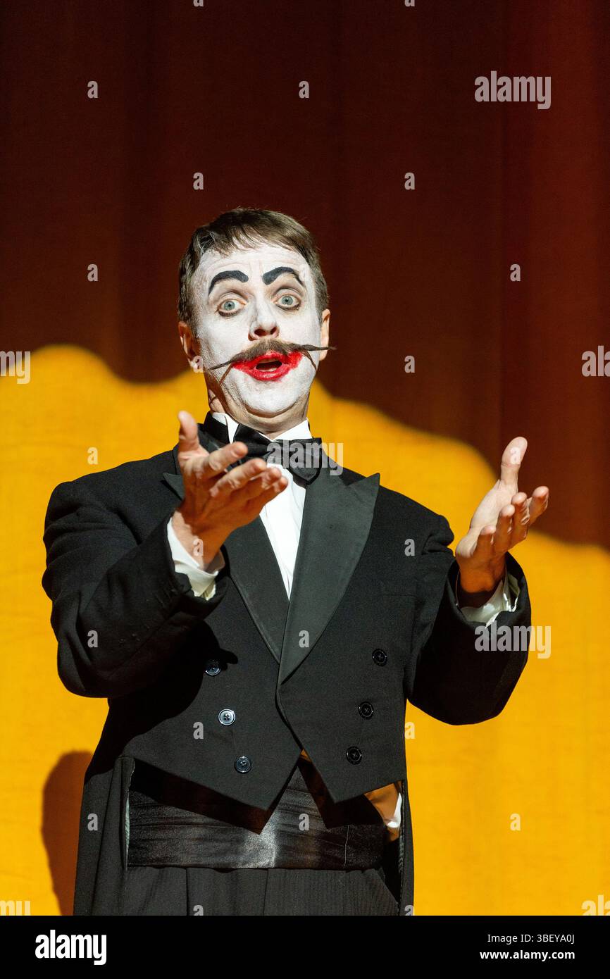 Graham dwyer hi-res stock photography and images - Alamy