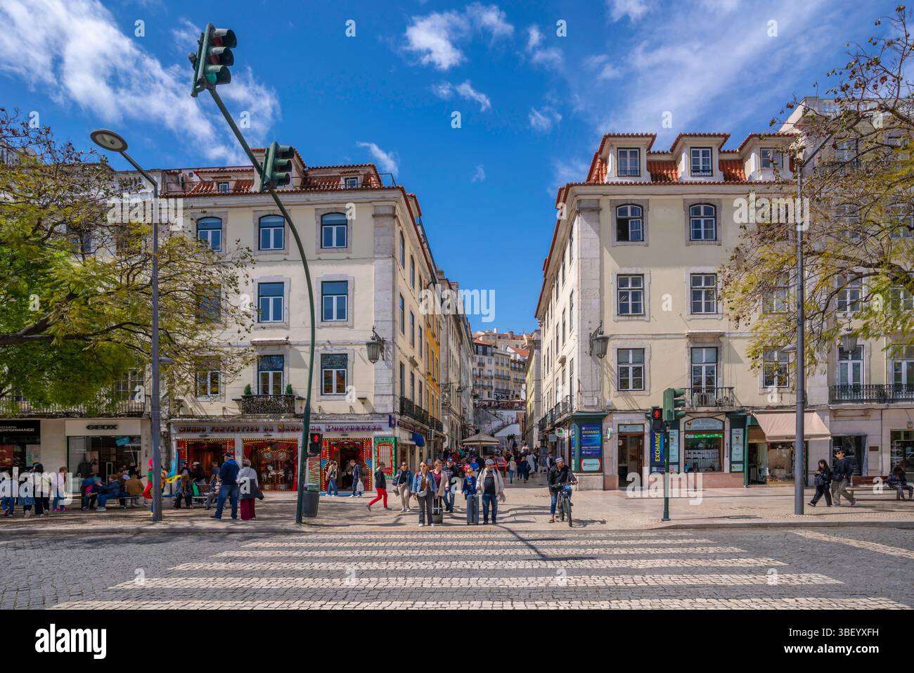 View of cafes and restaurants in Praca do Rossio in Lisbon city centre, Lisbon, Portugal, Europe Stock Photo