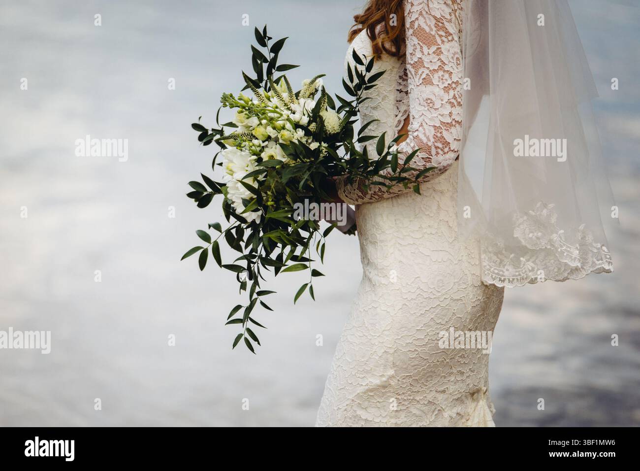 Light green gown hi-res stock photography and images - Alamy
