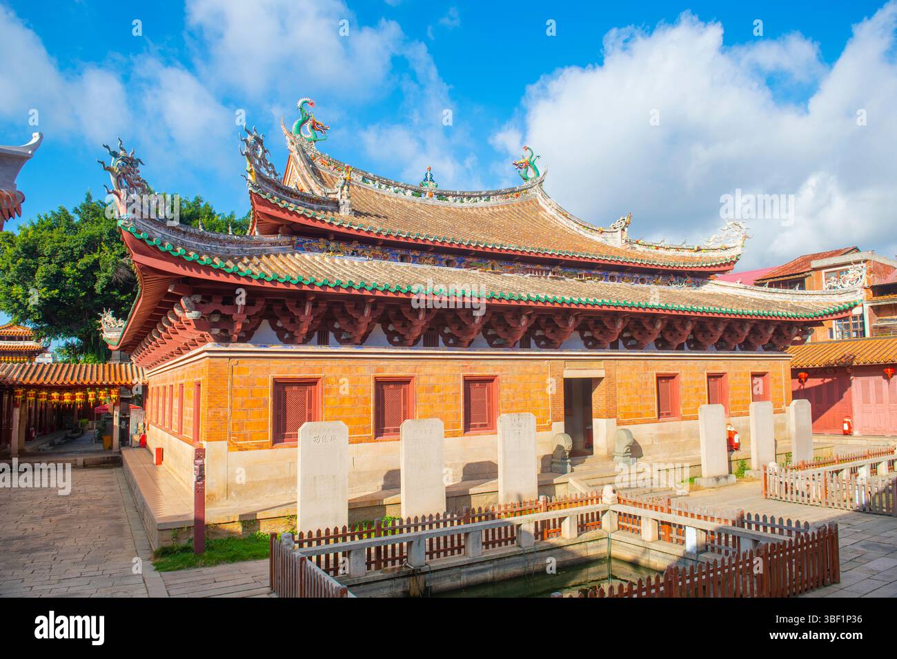 Tin How Temple (Tin Hau Temple) in Chinatown photo 2